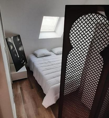 Charmant Studio Au Coeur De Sens Apartman Kültér fotó